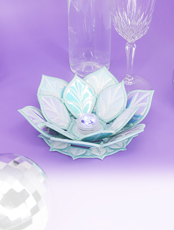 Freestanding Tea Light Lotus